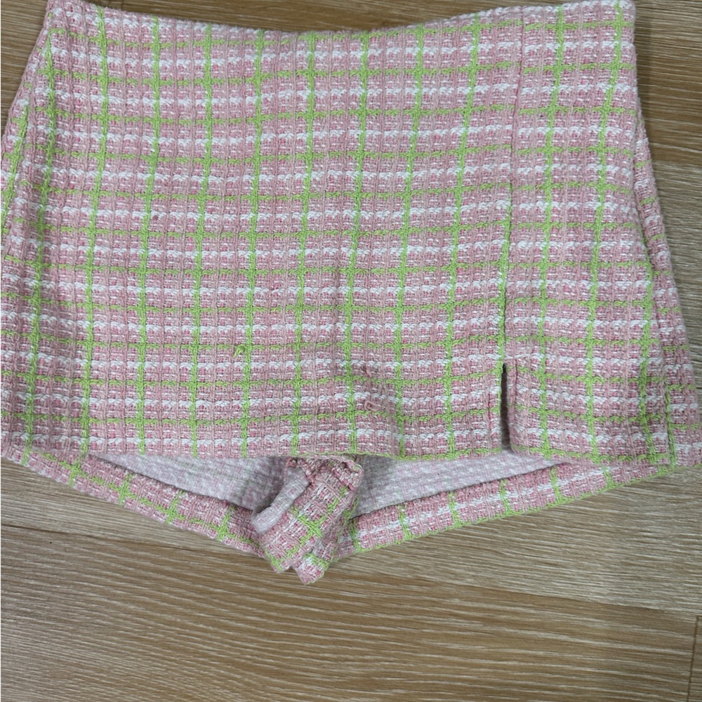 Zara, pink and green skirt size medium